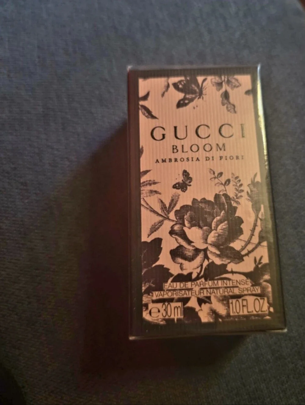 Gucci Bloom Ambrosia di Fiori - Blush Floral Box